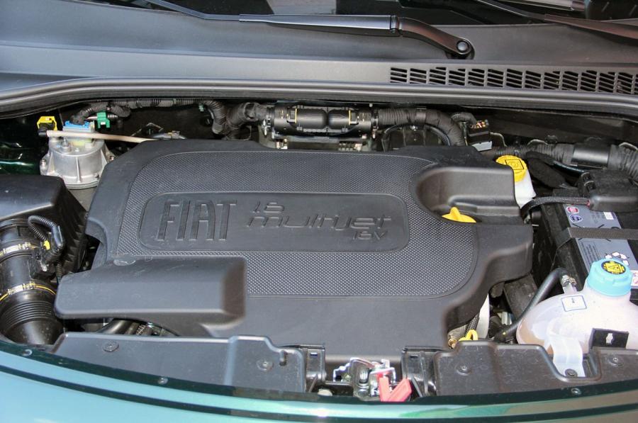  Fiat 500L 2014 года  (фото 46 из 138)